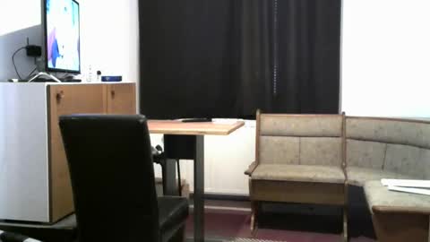 wichser online show from April 21, 8:09 am