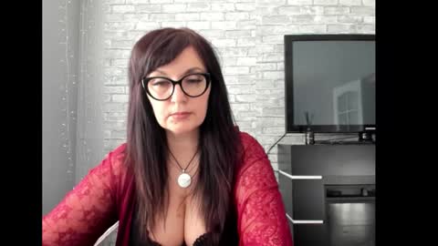 Snapshot of fey_bb chatting on February 9, 5:33 am Milana online show from February 9, 5:33 am