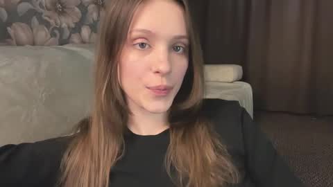 Snapshot of fflloowweerr chatting on April 28, 12:43 pm Lisa online show from April 28, 12:43 pm