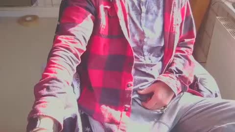 Snapshot of ffys2025 chatting on March 9, 12:31 pm ffys2025 online show from March 9, 12:31 pm