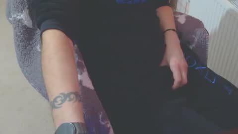 Snapshot of ffys2025 chatting on September 21, 8:43 pm ffys2025 online show from September 21, 8:43 pm