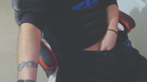 Snapshot of ffys2025 chatting on September 25, 8:45 pm ffys2025 online show from September 25, 8:45 pm