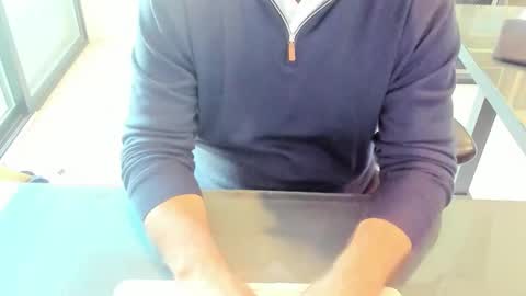 Snapshot of fhetzl chatting on November 5, 11:27 pm fhetzl online show from November 5, 11:27 pm