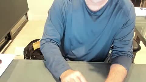 Snapshot of fhetzl chatting on November 9, 2:21 am fhetzl online show from November 9, 2:21 am