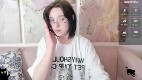 fiamoory online show from May 27, 1:57 am