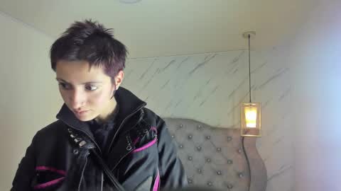   online show from February 27, 11:43 am