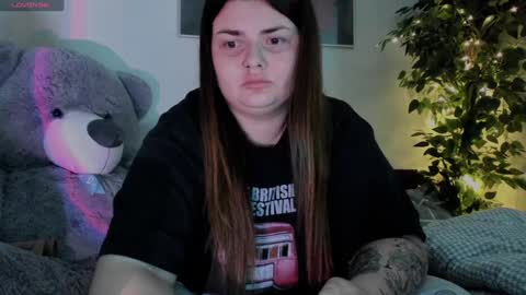 Snapshot of fiery__lady_ chatting on December 8, 6:50 pm Evita online show from December 8, 6:50 pm