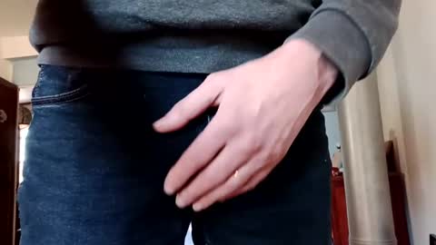 Snapshot of fifi010203 chatting on January 12, 9:40 am fifi010203 online show from January 12, 9:40 am