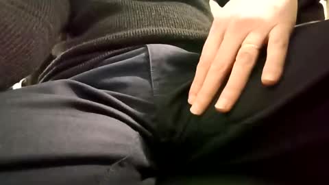 Snapshot of fifi010203 chatting on January 17, 8:34 am fifi010203 online show from January 17, 8:34 am