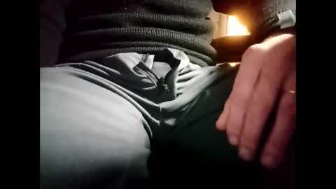 fifi010203 online show from November 28, 5:43 am