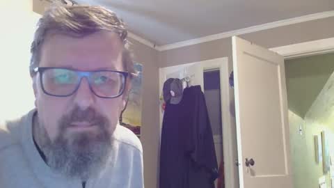 Snapshot of figuredraw chatting on February 21, 9:27 pm figuredraw online show from February 21, 9:27 pm