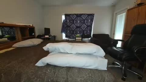 filfaonyx online show from November 9, 3:10 pm