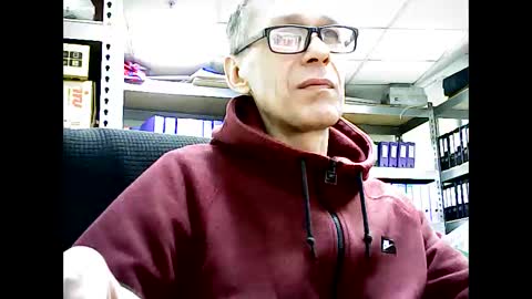 Snapshot of filip61322 chatting on February 11, 9:20 am Filip online show from February 11, 9:20 am
