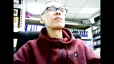Snapshot of filip61322 chatting on February 17, 12:27 pm Filip online show from February 17, 12:27 pm