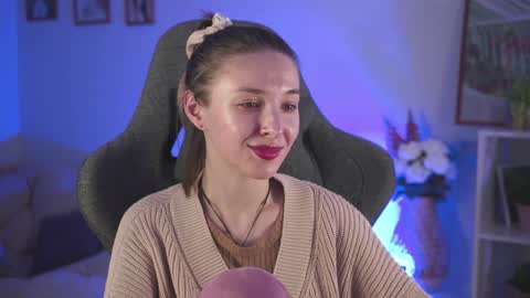 Snapshot of filipinaadams chatting on December 12, 12:22 pm cap and Lana  online show from December 12, 12:22 pm