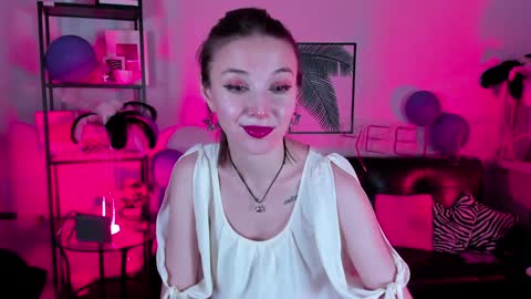 Snapshot of filipinaadams chatting on December 18, 2:38 pm cap and Lana  online show from December 18, 2:38 pm