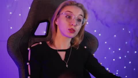 Snapshot of filipinaadams chatting on February 27, 2:21 am cap and Lana  online show from February 27, 2:21 am