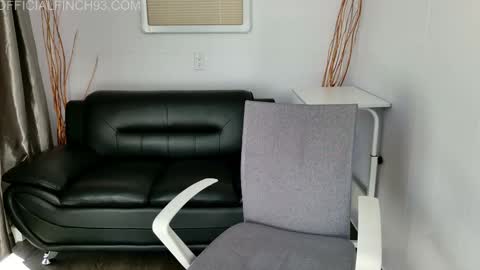 Snapshot of finch93 chatting on November 6, 5:47 pm Nick online show from November 6, 5:47 pm