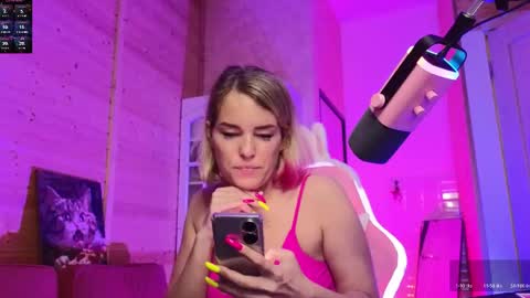 Lady online show from May 21, 6:37 pm