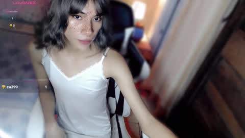 Snapshot of fineboii_rey18 chatting on February 24, 3:26 am fineboii_rey18 online show from February 24, 3:26 am