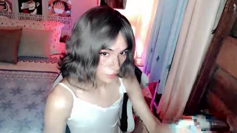 Snapshot of fineboii_rey18 chatting on February 26, 6:23 am fineboii_rey18 online show from February 26, 6:23 am