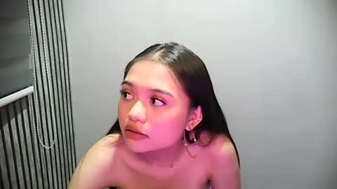 KEONA online show from February 21, 5:14 pm