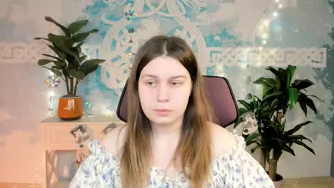 fiora online show from December 20, 5:36 am