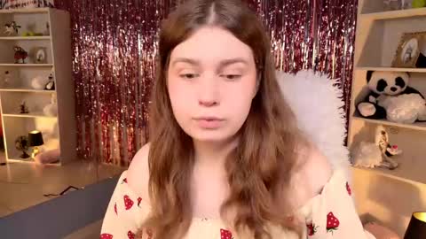 fiora online show from May 20, 6:08 am