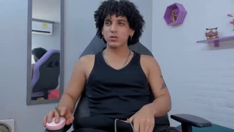 Snapshot of fire_boy69 chatting on September 16, 9:27 pm fire_boy69 online show from September 16, 9:27 pm