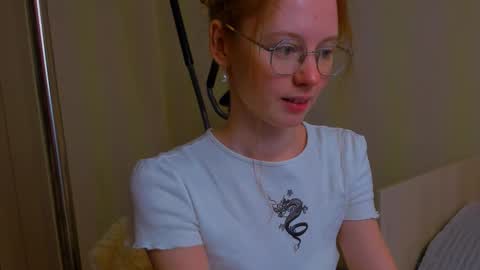 Snapshot of fire_luna chatting on February 5, 5:45 am fire_luna online show from February 5, 5:45 am