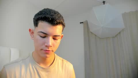 Nicolas online show from November 30, 1:26 pm