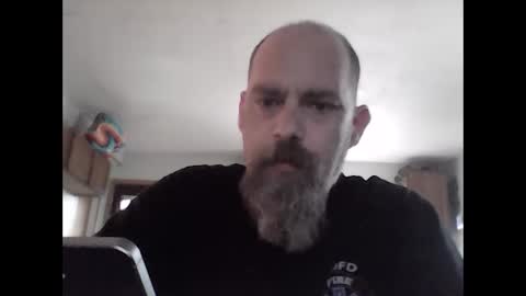Snapshot of fireprince1977 chatting on April 27, 9:24 pm Brad online show from April 27, 9:24 pm