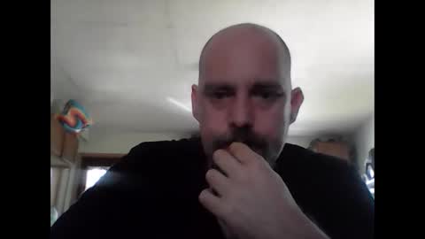 Snapshot of fireprince1977 chatting on May 3, 5:19 pm Brad online show from May 3, 5:19 pm