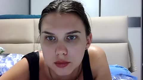 Sara online show from June 21, 7:05 pm