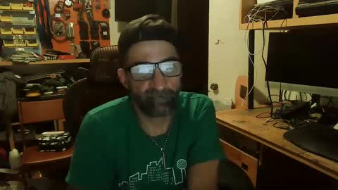 fishermanjack0101 online show from December 30, 3:25 am