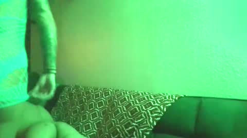 fit_sxy_siouxsie online show from April 19, 5:29 am