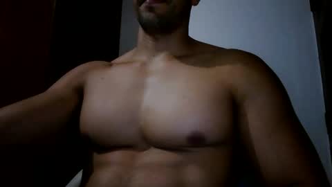 fitchestabs_69 online show from May 18, 9:31 pm