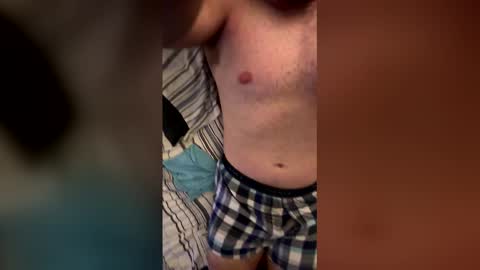 Snapshot of fithairyguy45 chatting on February 8, 9:13 am fithairyguy45 online show from February 8, 9:13 am