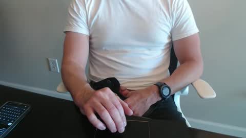 Snapshot of fithubby80 chatting on November 14, 9:02 pm fithubby80 online show from November 14, 9:02 pm