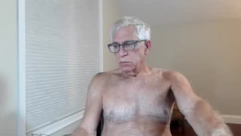 Snapshot of fitman999 chatting on June 24, 1:04 am Jon online show from June 24, 1:04 am