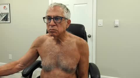 Snapshot of fitman999 chatting on June 27, 1:32 am Jon online show from June 27, 1:32 am