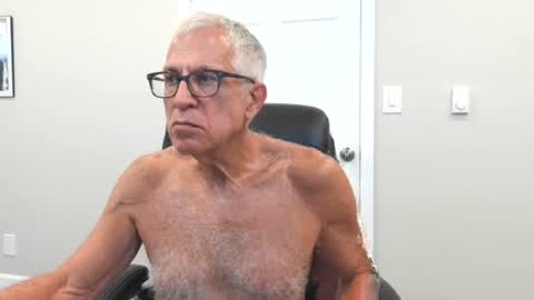 Snapshot of fitman999 chatting on July 19, 8:12 pm Jon online show from July 19, 8:12 pm