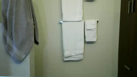 Snapshot of fitonetoo chatting on October 20, 1:00 pm fitonetoo online show from October 20, 1:00 pm