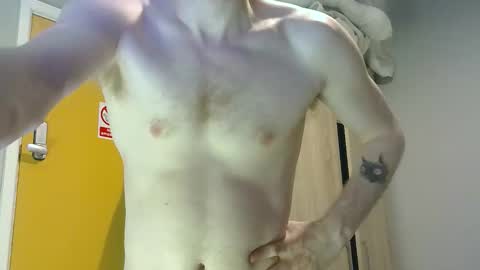 Snapshot of fitzrich2 chatting on November 13, 5:12 pm Dickrick online show from November 13, 5:12 pm