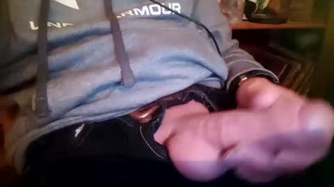 Snapshot of fiveforwilly1 chatting on December 26, 9:15 pm Markus online show from December 26, 9:15 pm