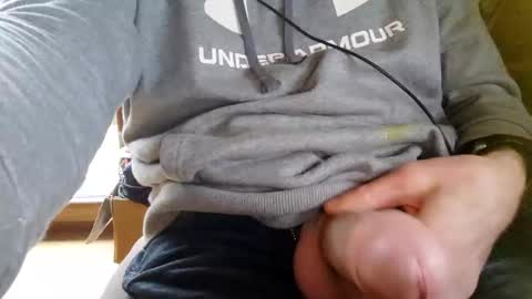 Snapshot of fiveforwilly1 chatting on February 22, 3:58 pm Markus online show from February 22, 3:58 pm