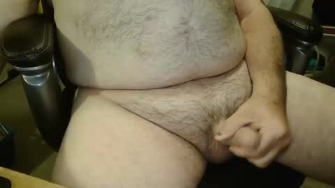 Snapshot of fixinto69 chatting on December 1, 3:39 pm Fixinto69. Bi-oral and married online show from December 1, 3:39 pm