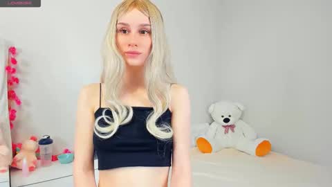 Kira online show from March 22, 1:20 am