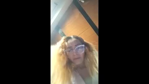 Snapshot of flacabell chatting on May 26, 7:10 pm flacabell online show from May 26, 7:10 pm