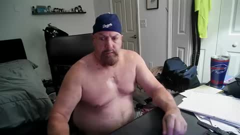 Snapshot of flaguy3233 chatting on January 6, 4:47 am Florida guy online show from January 6, 4:47 am